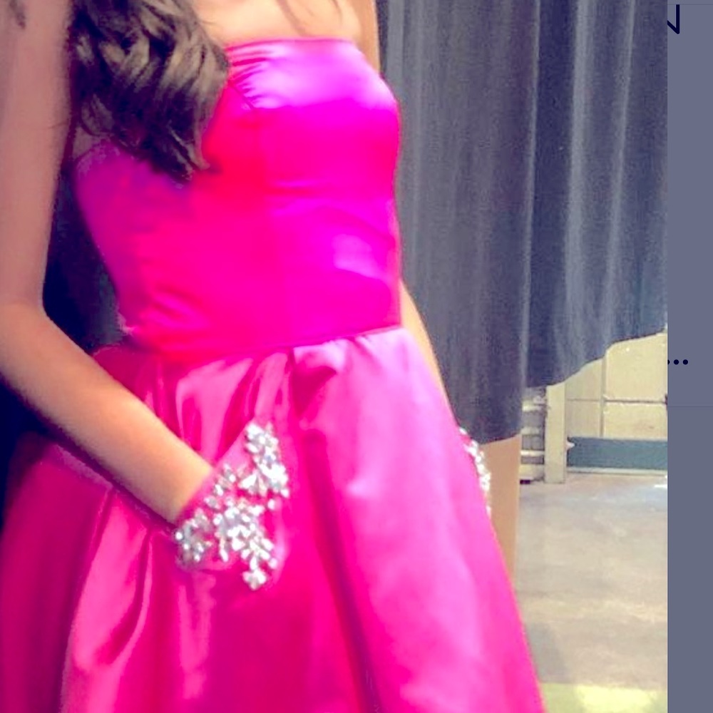 Cocktail dress, knee length